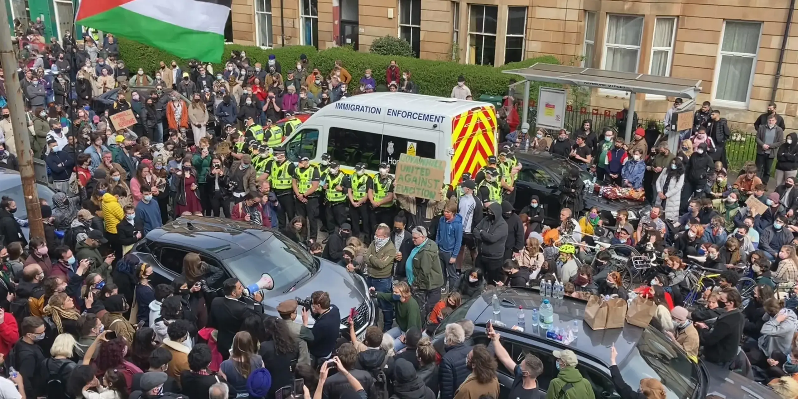 Everybody to Kenmure Street